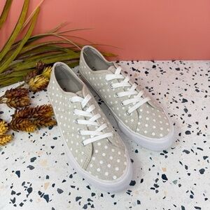 NEW Torrid Tan White Polka Dot Canvas Lace Up Women’s Sneakers Sz 8WW